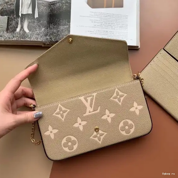 FÉLICIE LOUIS VUITTON POCHETTE 0501